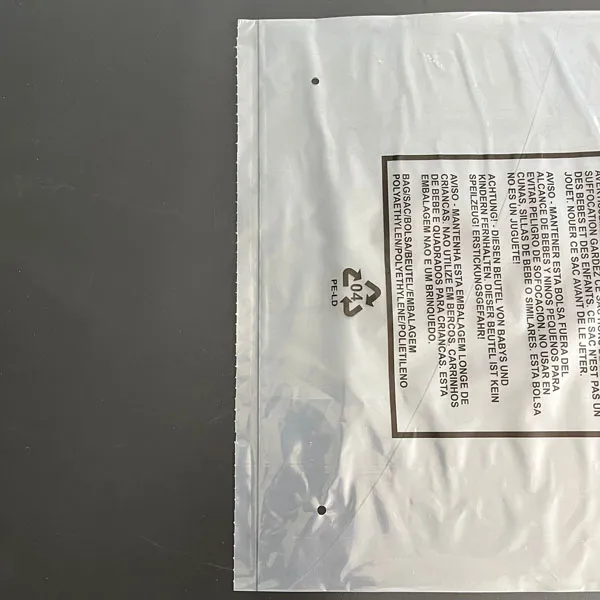 Roll type automatic packaging pre-opening bags